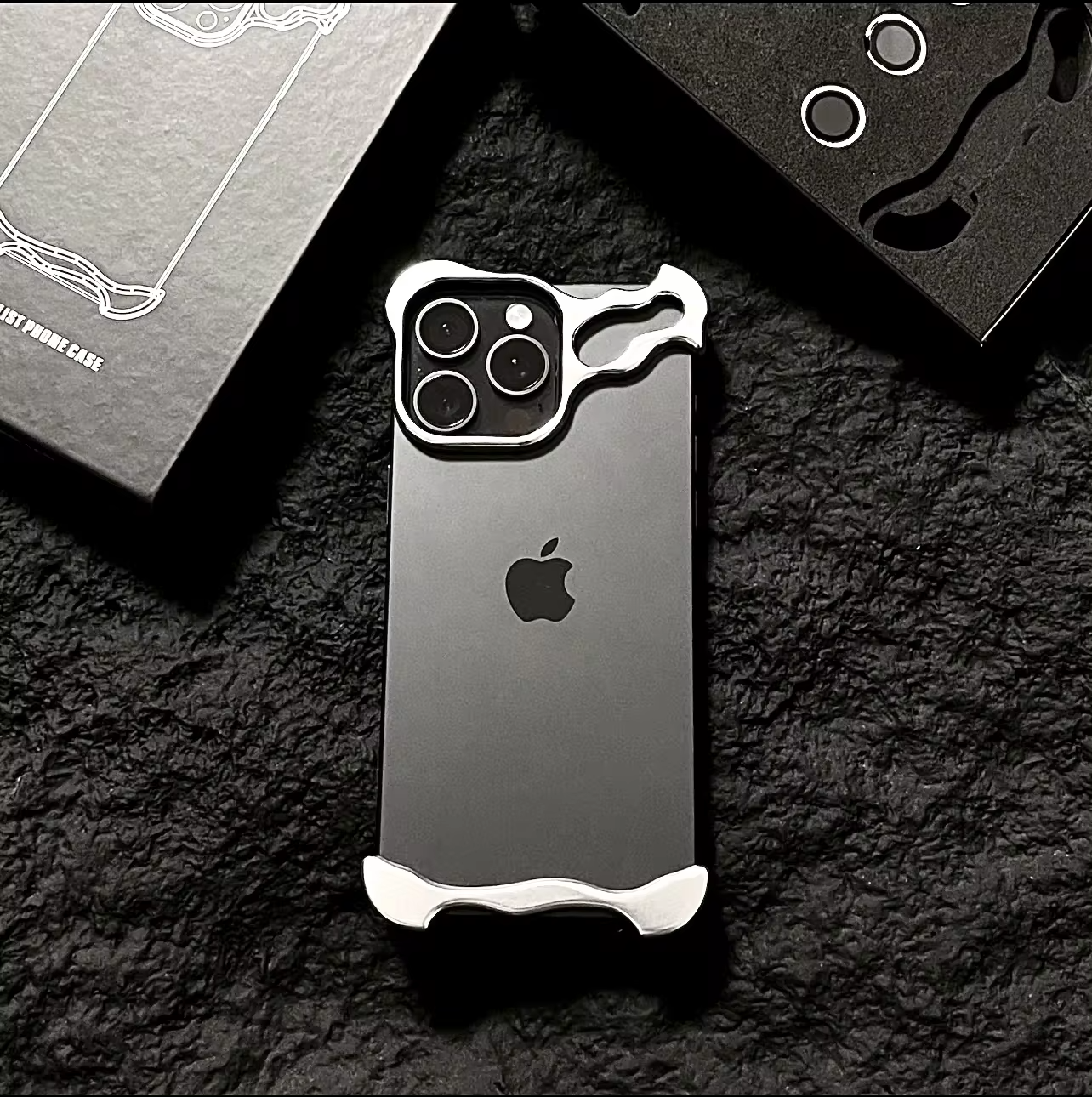 TitanGuard iPhone Bumper